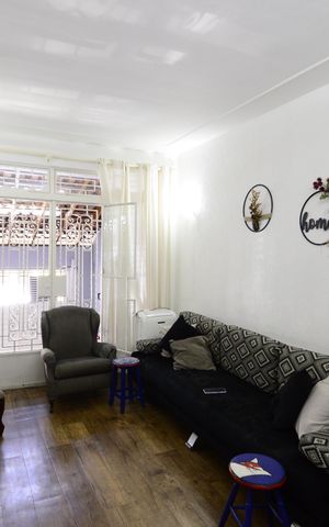 Casa à venda com 180m², 4 quartos e 1 vagaSala