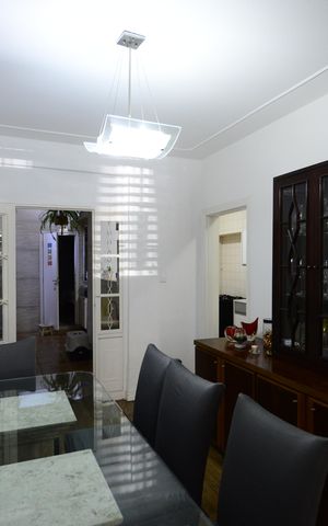 Casa à venda com 180m², 4 quartos e 1 vagaSala