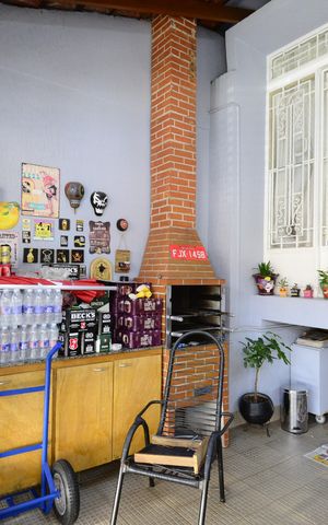Casa à venda com 180m², 4 quartos e 1 vagaGaragem