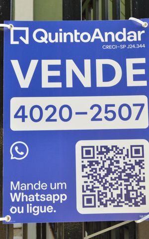 Apartamento à venda com 70m², 2 quartos e 1 vagaPlaquinha