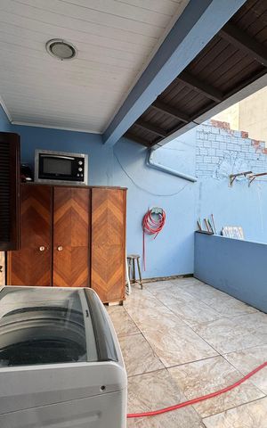 Casa à venda com 67m², 2 quartos e 1 vaga Casa à venda com 67m², 2 quartos e 1 vagaÁrea de Serviço
