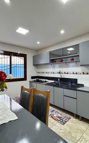 Casa à venda com 67m², 2 quartos e 1 vaga Casa à venda com 67m², 2 quartos e 1 vagaCozinha