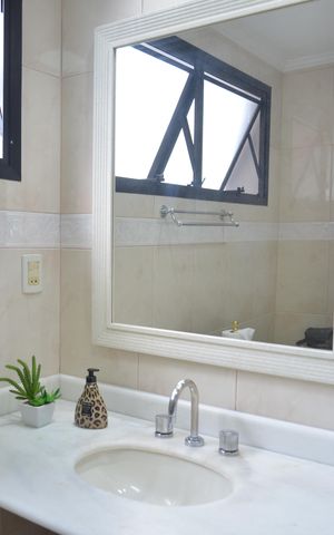 Apartamento à venda com 136m², 3 quartos e 2 vagasBanheiro da Suíte