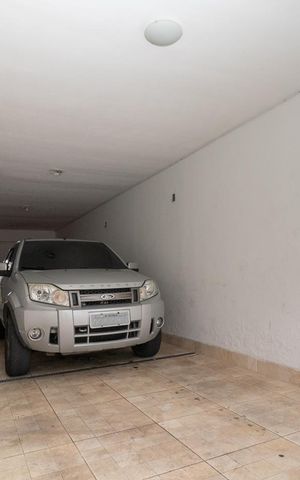 Casa à venda com 165m², 3 quartos e 4 vagasGaragem