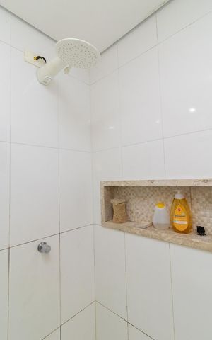 Casa à venda com 165m², 3 quartos e 4 vagasBanheiro