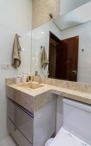 Casa à venda com 165m², 3 quartos e 4 vagasBanheiro
