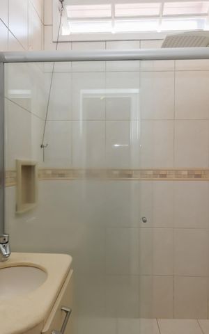 Casa de condomínio à venda com 115m², 3 quartos e 2 vagasBanheiro da Suíte
