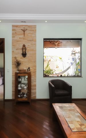 Casa de condomínio à venda com 115m², 3 quartos e 2 vagasSala