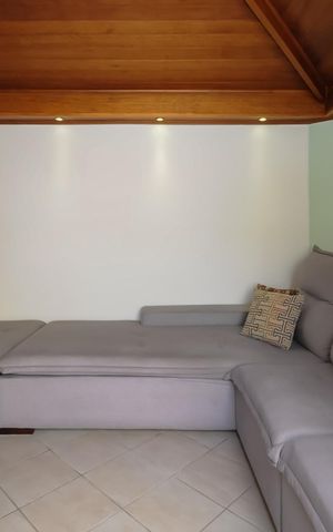 Casa de condomínio à venda com 115m², 3 quartos e 2 vagasSala