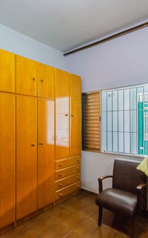 Casa à venda com 148m², 2 quartos e 2 vagas Casa à venda com 148m², 2 quartos e 2 vagasQuarto 1