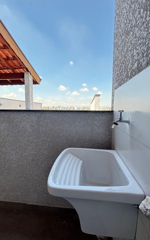 Apartamento à venda com 106m², 2 quartos e 2 vagas Apartamento à venda com 106m², 2 quartos e 2 vagasCobertura - Area de Serviço