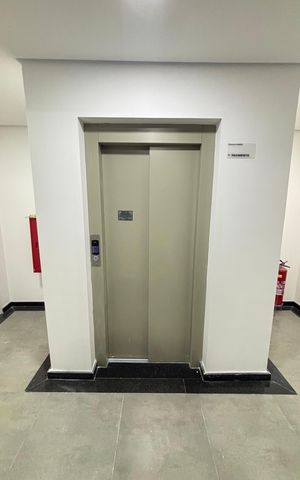 Apartamento à venda com 106m², 2 quartos e 2 vagas Apartamento à venda com 106m², 2 quartos e 2 vagasElevador
