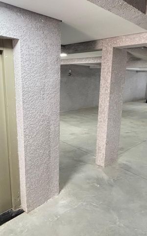 Apartamento à venda com 106m², 2 quartos e 2 vagas Apartamento à venda com 106m², 2 quartos e 2 vagasElevador