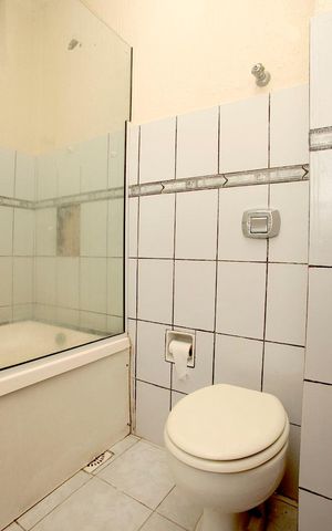 Apartamento à venda com 84m², 2 quartos e sem vagaBanheiro 1