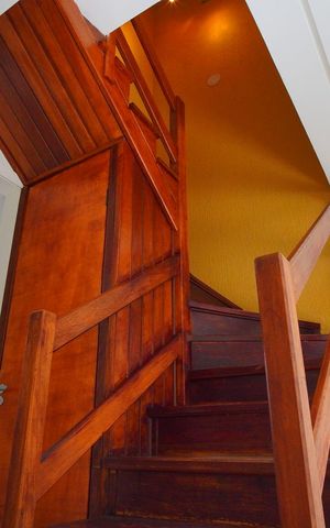 Casa de condomínio à venda com 87m², 3 quartos e 1 vagaEscada - Segundo Andar