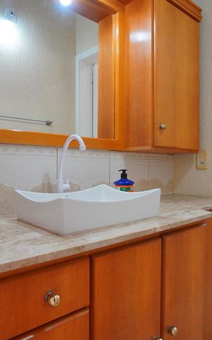 Casa de condomínio à venda com 87m², 3 quartos e 1 vagaBanheiro Corredor - Segundo Andar