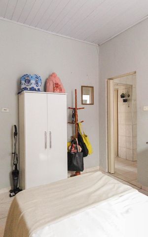 Casa à venda com 166m², 4 quartos e sem vagaQuarto 2 Casa 1