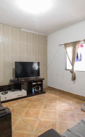 Casa à venda com 166m², 4 quartos e sem vagaSala Casa 2