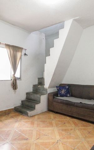 Casa à venda com 166m², 4 quartos e sem vagaSala Casa 2
