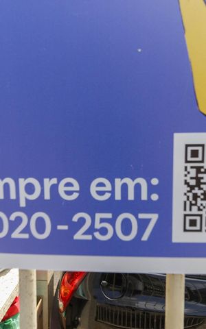 Casa à venda com 166m², 4 quartos e sem vagaPlaquinha