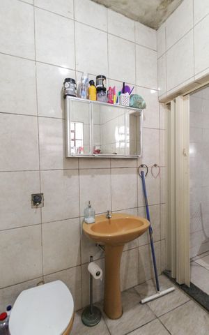 Casa à venda com 166m², 4 quartos e sem vagaBanheiro Casa 2