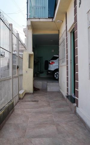 Casa à venda com 122m², 4 quartos e 1 vagaÁrea comum