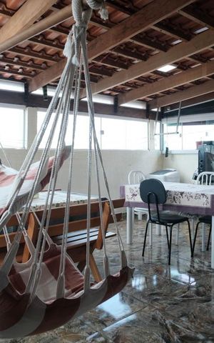 Casa à venda com 122m², 4 quartos e 1 vagavaranda