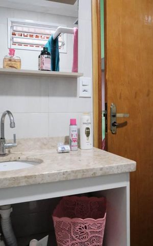 Casa à venda com 122m², 4 quartos e 1 vagaBanheiro
