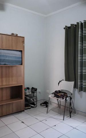 Casa à venda com 122m², 4 quartos e 1 vagaQuarto