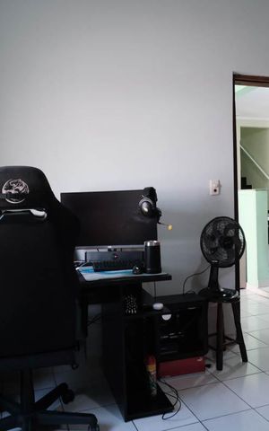 Casa à venda com 122m², 4 quartos e 1 vagaQuarto