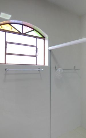 Casa à venda com 360m², 3 quartos e 2 vagasBanheiro da Suíte