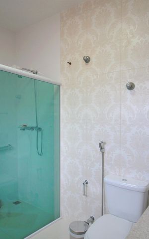 Casa à venda com 360m², 3 quartos e 2 vagasBanheiro da Suíte