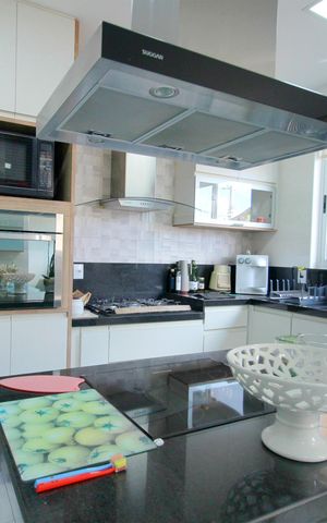 Casa à venda com 360m², 3 quartos e 2 vagasCozinha