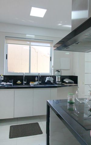 Casa à venda com 360m², 3 quartos e 2 vagasCozinha