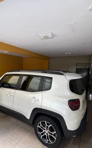 Casa à venda com 230m², 5 quartos e 3 vagas Casa à venda com 230m², 5 quartos e 3 vagasGaragem