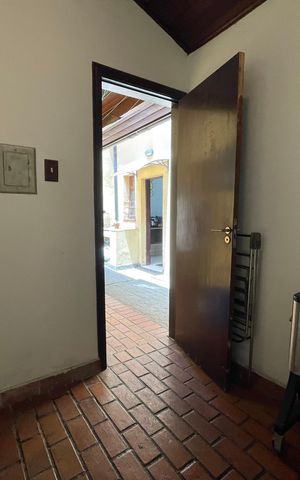 Casa à venda com 230m², 5 quartos e 3 vagas Casa à venda com 230m², 5 quartos e 3 vagasQuarto 2