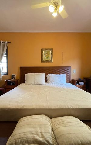 Casa à venda com 230m², 5 quartos e 3 vagas Casa à venda com 230m², 5 quartos e 3 vagasQuarto 5