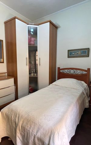 Casa à venda com 230m², 5 quartos e 3 vagas Casa à venda com 230m², 5 quartos e 3 vagasQuarto 3