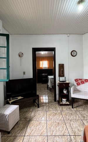 Casa à venda com 130m², 3 quartos e 1 vaga Casa à venda com 130m², 3 quartos e 1 vagaSala