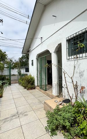 Casa à venda com 130m², 3 quartos e 1 vaga Casa à venda com 130m², 3 quartos e 1 vagaÁrea comum