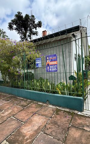 Casa à venda com 130m², 3 quartos e 1 vaga Casa à venda com 130m², 3 quartos e 1 vagaFachada + Placa