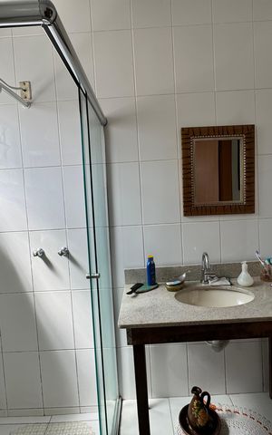 Casa à venda com 130m², 3 quartos e 1 vaga Casa à venda com 130m², 3 quartos e 1 vagaBanheiro