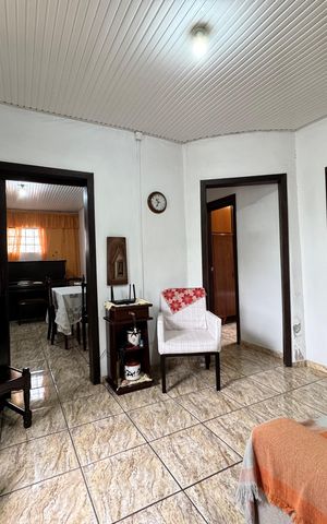 Casa à venda com 130m², 3 quartos e 1 vaga Casa à venda com 130m², 3 quartos e 1 vagaSala