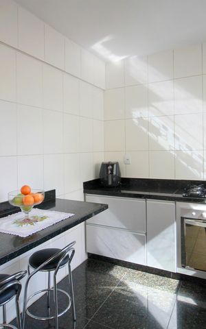 Apartamento à venda com 130m², 4 quartos e 2 vagasCozinha