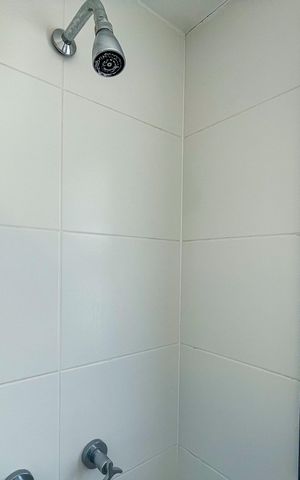 Studio para alugar com 46m², 1 quarto e 1 vaga Studio para alugar com 46m², 1 quarto e 1 vagaBanheiro