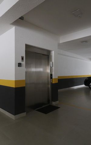 Apartamento à venda com 180m², 3 quartos e 2 vagasElevador