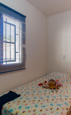 Casa à venda com 129m², 3 quartos e 2 vagas Casa à venda com 129m², 3 quartos e 2 vagasQuarto