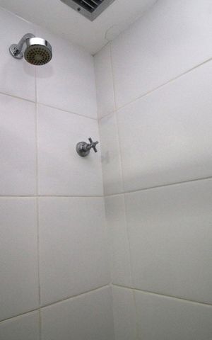 Apartamento à venda com 57m², 2 quartos e 1 vagaBanheiro da Suíte 1