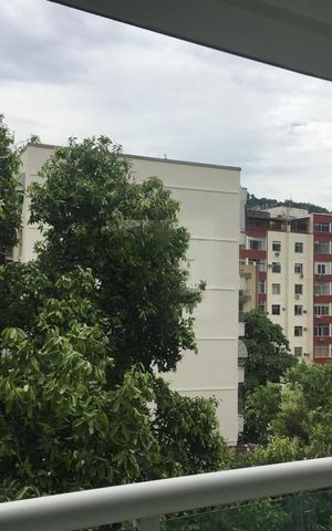 Apartamento à venda com 130m², 3 quartos e 1 vaga