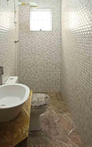 Casa à venda com 400m², 8 quartos e 2 vagas Casa à venda com 400m², 8 quartos e 2 vagasBanheiro Social